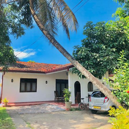 Villa 163 Негомбо Экстерьер фото