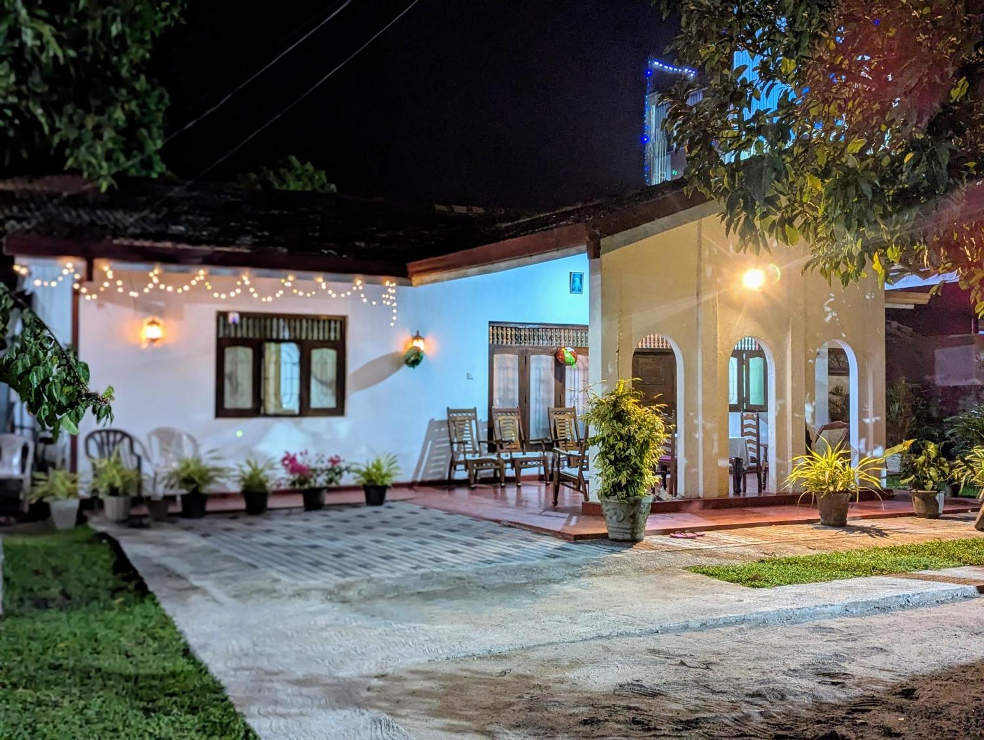 Villa 163 Негомбо Экстерьер фото